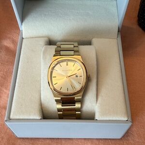 Nuamore Oceana Watch